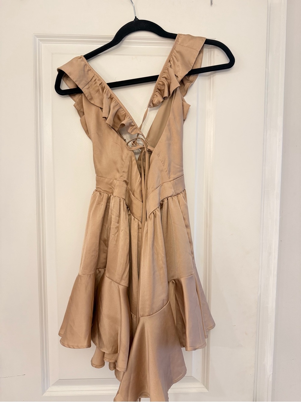 Beige Ruffle-Trim Open-Back Romper - Picture 4 of 5